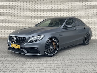 Mercedes-Benz C 63 AMG S l AMG Driver's pakket | Keramisch remschijven l AMG Performance stoelen l Burmester surround sound l Panoramadak | Rij-assistentiepakket
