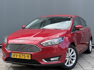 Ford Focus BWJ 2018 | 1.0 126PK Titanium | TREKHAAK | CAMERA | CLIMA | NAVI | CARPLAY | SPORTSTOELEN | CRUISE | PDC 2X