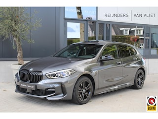 BMW 118i Executive M-Sport | Pan.Dak | Rear View Cam. | Shadow Line | Adapt. Led | Live Cockpit Prof. |