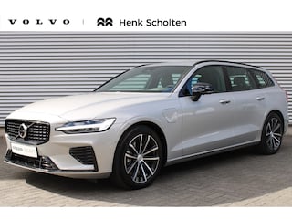 Volvo V60 T6 Automaat Plug-in hybrid AWD Plus Dark |Rondomzicht Camera| Semi Electrische trekhaak| Electronic Climate Control | Adaptieve Cruise Control | Parkeersensoren | Rijstrooksensor Met Correctie | Navigatiesysteem | Verwarmbare Voorstoelen | Verwarmbaar Stuurwiel | Keyless Entry |