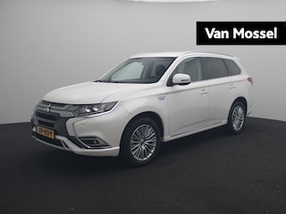 Mitsubishi Outlander 2.4 PHEV Intense | 1e-Eigenaar | Leder/Alcantara | Navi | Camera | Led Koplampen | Afneembare Trekhaak |