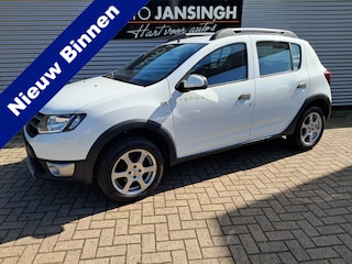 Dacia Sandero 0.9 TCe Stepway Lauréate | Airco | Trekhaak | PDC achter | LM Velgen | Cruise control | RIJKLAARPRIJS INCL 12 MAANDEN GARANTIE EN BEURT