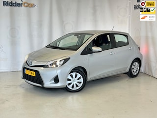 Toyota Yaris 1.5 Full Hybrid Aspiration|AUTOMAAT|NAVI|AIRCO|APK 08-26|