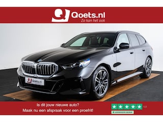 BMW 5-serie Touring 520i M Sport - Trekhaak - Panoramadak - Parking/Driving Assistant Professional - Head Up - Harman Kardon - Comfort Access - Standkachel - Stoelventilatie voor - Elektrisch verwarmde voor/achterstoelen -