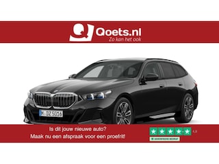 BMW 5-serie Touring 520i M Sport - Trekhaak - Panoramadak - Parking/Driving Assistant Professional - Head Up - Harman Kardon - Comfort Access - Standkachel - Stoelventilatie voor - Elektrisch verwarmde voor/achterstoelen -