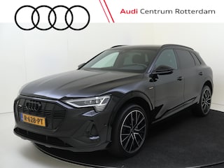 Audi e-Tron 55 quattro S edition 95 kWh | Luchtvering | Achteruitrijcamera | Adaptieve cruise control | Stoelverwarming | CarPlay | Navigatie |