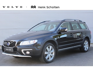 Volvo XC70 2.0 T5 FWD Polar+ | lichtmetalen velgen 18" | Cruise Control Adaptief | Trekhaak Met Afneembare Kogel | Verkeersbord Detectie | Vermoeidheids Herkenning | DVD Speler + DAB Ontvanger | Electronic Climate Controle | Voorstoelen Verwarmd + Geventileerd | Elektrisch Bedienbare Achterklep | Elektrisch Verstelb. Bestuurdersstoel Met Geheugen | Luxe Lederen Interieur | Navigatiesysteem Full Map + Hard Disk |