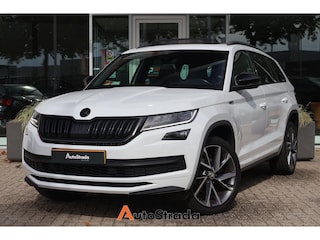 Skoda Kodiaq 1.5 SportLine TSI 150pk | 7 Pers | Camera | Navi | Carplay | Trekhaak | Virtual | Pano | Stoelverwarming | ACC