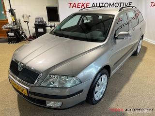Skoda Octavia Combi 1.6 Ambiente Airco/Cruise/Nap/1eEIG