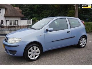 Fiat Punto 1.4-16V Dynamic Airco Cruise Trekhaak