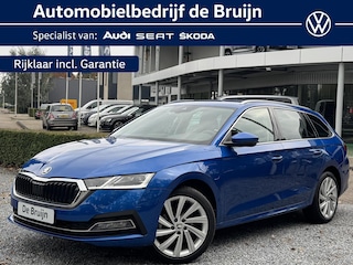 Skoda Octavia Combi 1.4 TSI PHEV Bus. Edition (Trekhaak,Virtual,Acc,Navi by app)