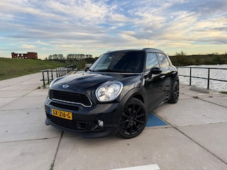 Mini Countryman 1.6 Cooper S ALL4 | H&K sound | Ambient | Cruise | PDC | Clima | Bluetooth | Navi | Winterpakket |