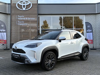 Toyota Yaris Cross 1.5 HYBRID ADVENTURE PANO-DAK JBL-AUDIO STOELVERW BLIND-SPOT PARK-SENSOREN HEAD-UP EL-ACHTERKLEP 18" LM-VELGEN