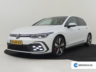 Volkswagen Golf 1.4 eHybrid GTE 245pk | Matrix koplampen | Dodehoekdectie | Head up display | Led mislampen | Stuur + Stoelverwarming | Navigatie | App connect | 18"LMV