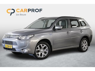 Mitsubishi Outlander 2.0 PHEV Executive Edition Climate | Camera | Lichtmetaal | Cruise | Xenon.