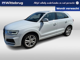 Audi Q3 1.4 TFSI CoD Sport Advance Sport / Navigatie / Half leder / Camera / Parkeersensoren V+A / Dode hoek /