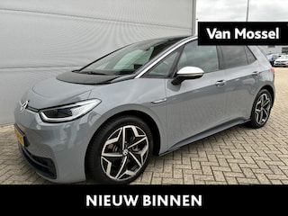 Volkswagen ID.3 First Plus 58 kWh | Velgen 19 inch | Parkeersensoren | Achteruitrijcamera | Apple carplay/Android auto | Stoelverwarming |