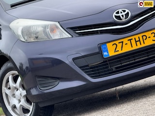 Toyota Yaris 1.3 VVT-i Aspiration - Mystery Blue - Nav/Cruise/Clima