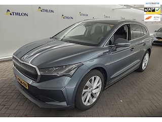 Skoda Enyaq iV 80, panoramadak, achteruitrijcamera, stoel-stuurverwarming, 1/2 leder, vele opties,, eerste eigenaar