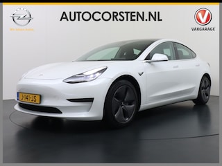Tesla Model 3 RWD SR+ 60kWh 325PK Lmv AutoPilot Leder PanoDak Adaptive-Cruise Lmv Camera's Elektr.-Stuur+Stoelen+Spiegels+Geheugen+Easy-Entry+Verwarmde stoelen Park assistent PDC WIFI Lane-Assist Speed-Assist Navi LED Comfortstoelen ACC DAB Voorverwarmen interieur via App Keyless via Telefoonsleutel One-Pedal-Drive Origineel Nederlandse auto tot 11kw laden thuis! 1.584kg licht!