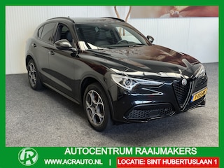 Alfa Romeo Stelvio 2.0 T AWD B-TECH AUTOMAAT ZWART LEDER NAVIGATIE ADAPTIVE CRUISE CONTROL STOEL EN STUURVERWARMING RIJSTROOKSENSOREN DODEHOEKSENSOREN APPLE CARPLAY/ANDROID ACHTERUITRIJCAMERA AFN. TREKHAAK ZEER MOOI !! Brgl