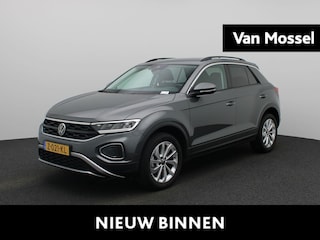 Volkswagen T-Roc 1.5 TSI Life Edition | 150 PK | Automaat | Keyless | Carplay | Climatronic (Automatische Airco) | Navigatie