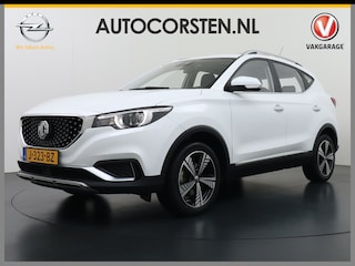 MG ZS EV Luxury 45kWh Leer+elektr. Pano-dak Adaptive-Cr. Camera Navi Airco Apple Carplay Android Auto Stoelverwarming Lmv 17" DAB+ MG Pilot Lane Assist Bluetooth Led 1e Eigenaar Origineel Nederlandse Auto