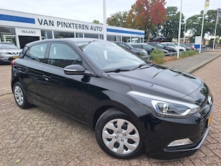 Hyundai i20 1.0 T-GDI TREKHAAK / CLIMA/CAMER/NAVI/PDC
