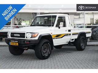 Toyota Land Cruiser GRJ-79 4.0 V6 Single cab 70th Anniversary