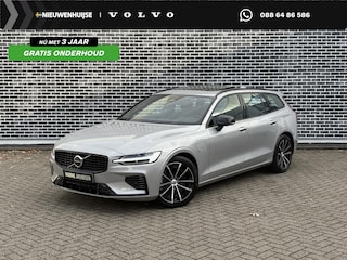 Volvo V60 T6 Plug-in hybrid AWD Plus Dark | Harman Kardon Audio | Trekhaak | Stoel- / Stuurverwarming Voor + Achter | 360 Camera | Adaptive Cruise | Long Range | Google | Carplay | Dodehoekdetectie