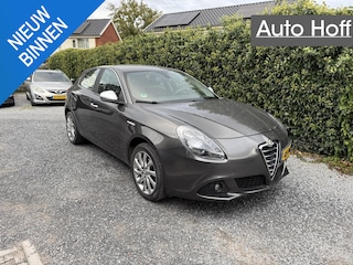 Alfa Romeo Giulietta 1.4 T Distinctive | Autom. Airco | Cruise Control | Elekt. Ramen | LMV | Nieuwe APK