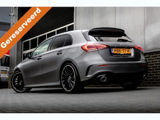 Mercedes-Benz AMG 35 4MATIC 306 pk Premium Plus AMG-Pakket / Mat-Grijs/ Pano-Dak/ Burmester/ Camera/ Keyless/ Wide-Screen/ Sfeer-Verl/ Sport-Stoelen/ Stoel.Verw/ 19'' LMV