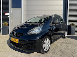 Toyota Aygo 1.0-12V Now/NAP/APK/Airco/
