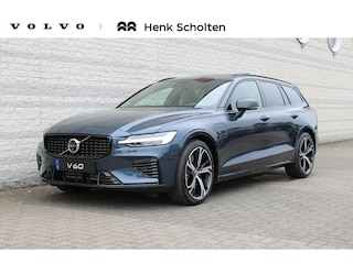 Volvo V60 2.0 T6 Plug-in hybrid AWD Ultra Dark | Headup display | Panoramadak | Preconditioning | Open Grid | Driver Awareness | Driver Assistance | Getinte ramen | 19 Inch | Harman Kardon | Visual Park Assist | Google Maps | Google Assistant | Verwarmbare voorstoelen | Stoelverwarming achter | $-Zone airco | Full Led |