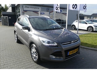 Ford Kuga 1.6 Titanium TREKHAAK AFNEEMBAAR (2.000KG), PANO, CRUISE, CLIMA, PDC V&A, VOORRUITVERWARMING, 163.047KM