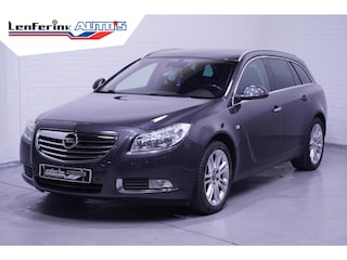 Opel Insignia Sports Tourer 1.6 T Cosmo navigatie electrische stoelbediening met memory stoelverwarming elektrische achterklep PDC v+a winterpakket climate controlle
