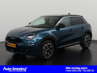 Fiat 600 1.2 Hybrid La Prima Two-tone Automaat | Elek. Achterklep | Digital Cockpit | Camera | Navigatie | Blind Spot | Zondag Open!