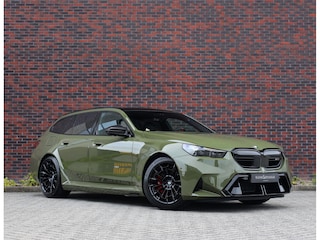 BMW 5-serie Touring | Direct leverbaar - Urban Green - Drivers Pack