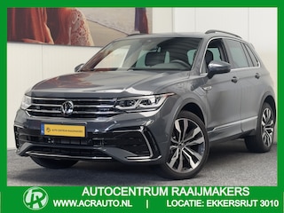 Volkswagen Tiguan 1.5 eHybrid R-Line VOL !! NIEUWSTAAT !!! PANORAMADAK 360 CAMERA NAVIGATIE ADAPTIVE CRUISE CONTROL CLIMATE CONTROL APPLE CARPLAY/ANDROID RIJSTROOKSENSOREN DODEHOEKSENSOREN PDC ZEER MOOI !! 3010