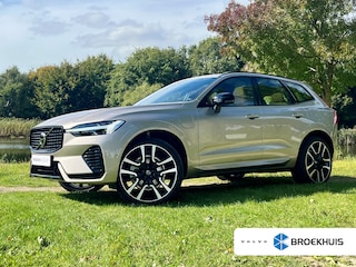 Volvo XC60 2.0 T8 Plug-in hybrid AWD Plus Dark | Luchtvering | Stoelventilatie | Trekhaak | 360 Camera |