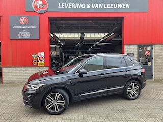 Volkswagen Tiguan 1.4 TSI eHybrid R-Line Business+ Schuifdak/ Memory Seats/ Lederen bekleding/ Rijklaarprijs!