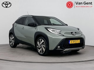 Toyota Aygo 1.0 VVT-i MT Envy | Navigatie | Apple Carplay / Android Auto | Parkeersensoren voor/achter | LED | Adaptive Cruise | Clima | Camera | 18 inch