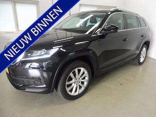 Skoda Kodiaq 1.5 TSI Business Edition Trekhaak | Camera | Panodak | Stof/leer | 1e eig | Géén afleverkosten.