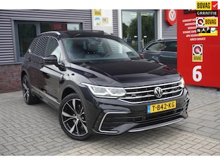 Volkswagen Tiguan 1.4 TSI eHybrid R-Line Business / Pano / Keyless / Dodehoek / Adaptieve Cruise / Stuurverwarming / Parkeercamera