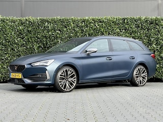 Cupra Leon 1.4 e-Hybrid VZ Copper Edition, PANO, NL AUTO, NAP LOGISCH, LEDER, NAVI, CRUISE, CAMERA, ECC-AIRCO, STOEL/STUURVERWARMING, ELEKTRISCHE KOFFERKLEP, LICHTMETAAL 19"