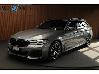 BMW 5-serie Touring 520i M Sport Edition Plus Sensatec HEAD-UP - Driving Assistant Professionel - Adaptief Cruise