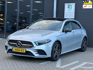 Mercedes-Benz A-klasse 250 e Business Solution AMG Limited/SFEERLICHTING/PANO-DAK/CAMERA/NL-AUTO NAP!!