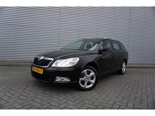 Skoda Octavia Combi 1.4 TSI Greentech Elegance Business Line Airco / Navi / Cruise / Elektr. ramen / Parkeers. / Trekhaak / NAP