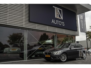 BMW 118i Corporate Lease Executive Automaat | Camera | Trekhaak
