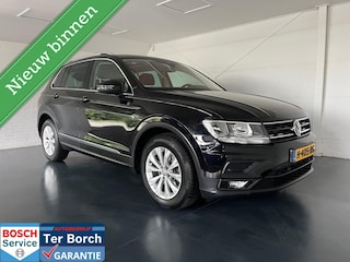 Volkswagen Tiguan 1.5 TSI Comfortline Business Advance Pano